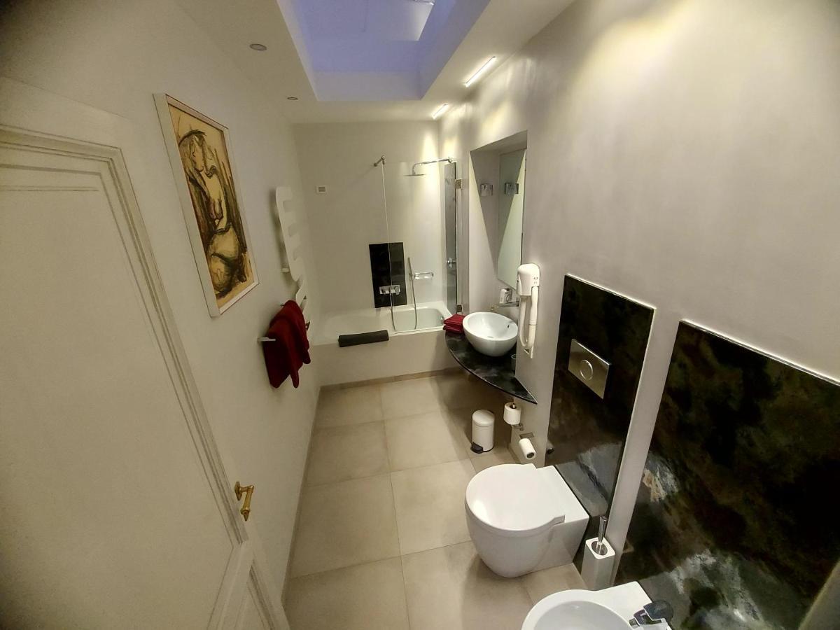 New! Bellissimo Palazzofranchi Pantheon Apartment โรม ภายนอก รูปภาพ